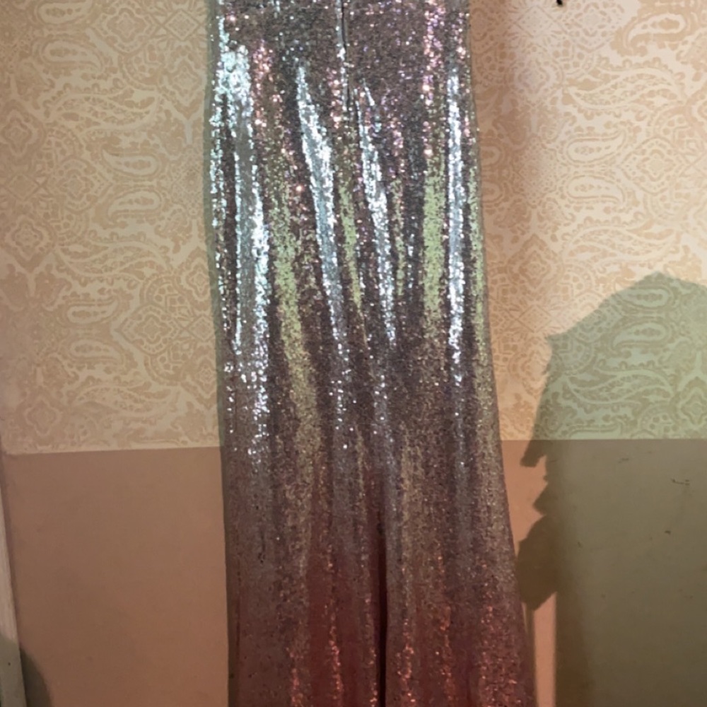 Prom dress - Picture 4 of 5